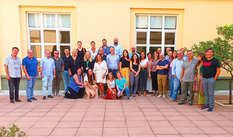 1664965316591SYC_Reunión_profesionales_referentes_suicidio_estandar